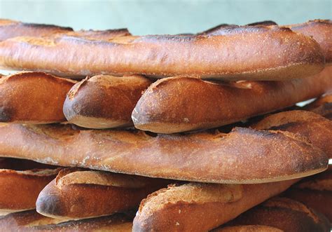 La Baguette Bien Cuite Pourquoi Faut Il Manger Du Pain Bien Cuit