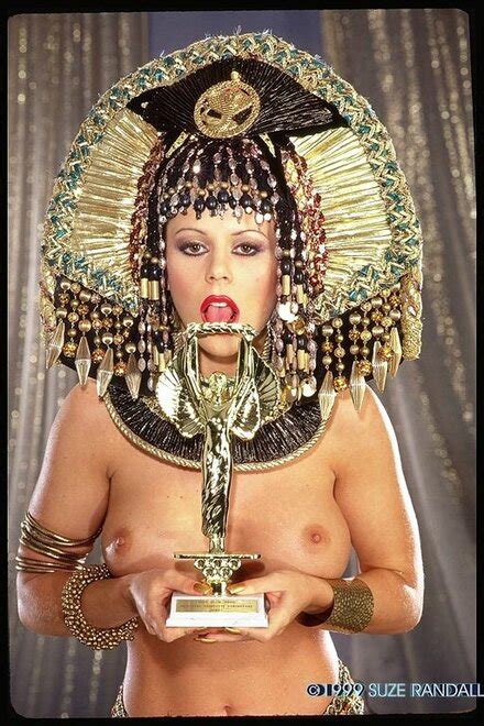 WOMAN Woman Porn Pic