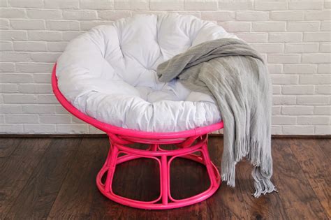 The History And Evolution Of The Saucer Chair