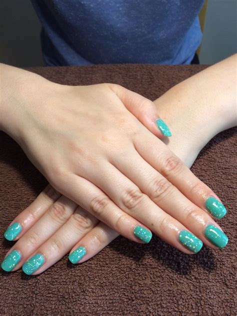 A Mint Of Spring With A Gelish Newbie Gelish Nails Newbie Turquoise