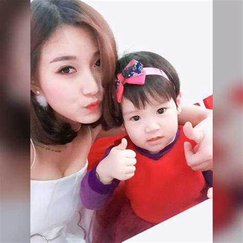 Nhan sắc quyến rũ của gái xinh là cô giáo tiểu học siêu hot đang gây bão mạng xã hội