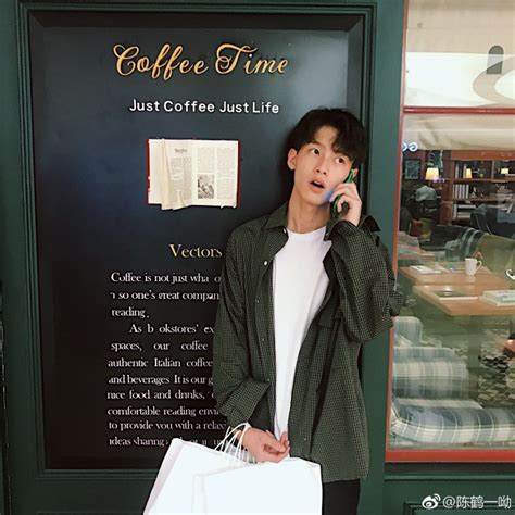 Rung rinh trước gương mặt trẻ thơ của hot boy Trung Quốc sinh năm