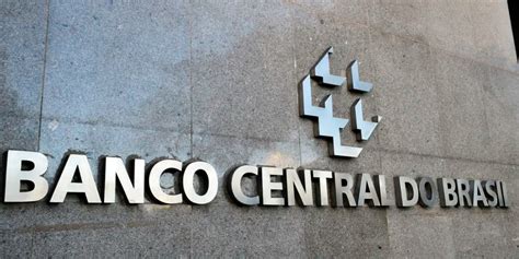 Banco Central anuncia fim de apps do Itaú Santander e bancos