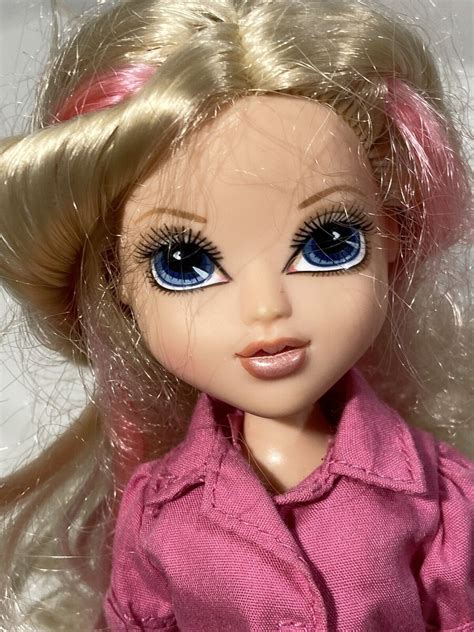 Moxie Girlz Light Blonde Highlights