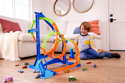 Best Buy Hot Wheels Action Corkscrew Twist Kit Track Set Hmx