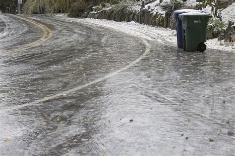 Pluie verglaçante dans l est du Québec et au Nouveau Brunswick lundi