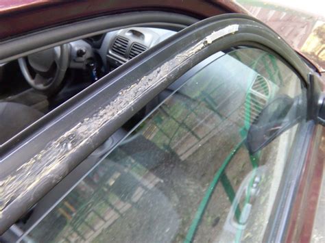 Установка дефлекторов на окна своими руками