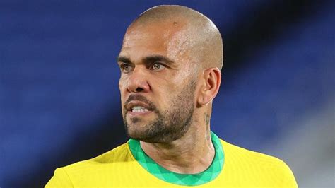 Daniel Alves Transferido Para Pres Dio Que Abriga Estupradores E