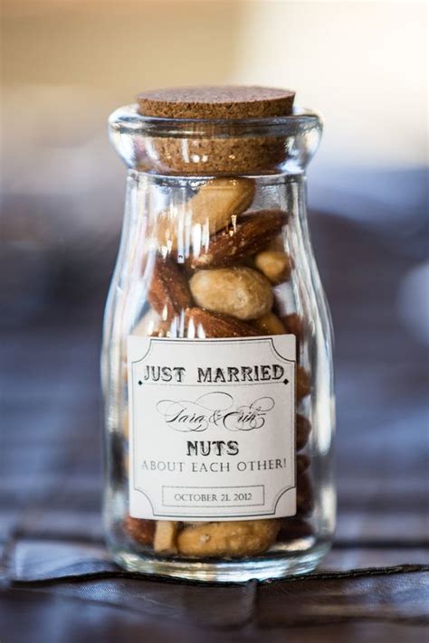 Fall Wedding Favors: 24 Original and Affordable Ideas You Can DIY