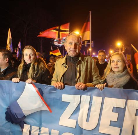 Afd Demo Mit H Cke Von Starkem Gegenprotest Begleitet Welt