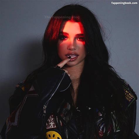 Nessa Barrett Moonologues Nude Onlyfans Leaks Fappening Page Fappeningbook