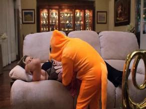 El Vecindario Nude Scenes Aznude