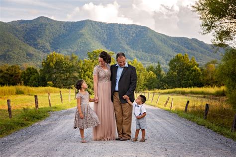 38 Jaw Dropping Cades Cove Family Pictures | Cades Cove Photographer