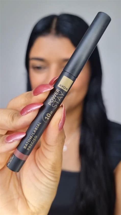 Testei o novo Batom Preciso Power Stay da Avon avonbrasil Cor Nude imponente É um batom