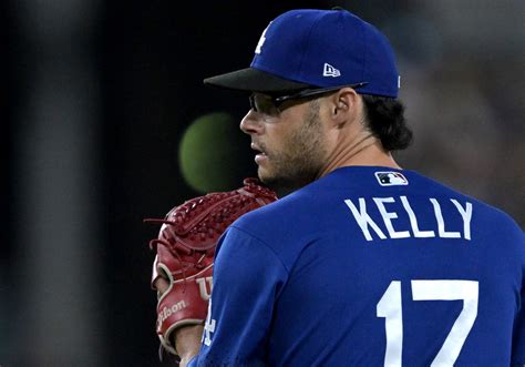 Dodgers Officially Bring Back Fan Favorite Reliever Joe Kelly Inside