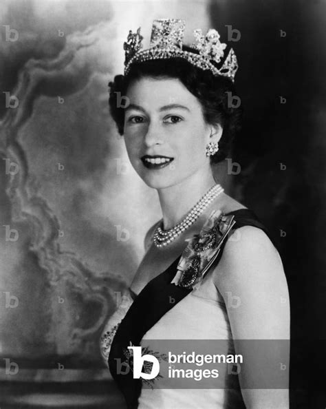 Image Of British Royalty Queen Elizabeth Ii Of England Cmid 1950s B