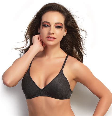 V I P Brassiers Arpita Double Layered 3 4 Coverage Non Wired Seamless