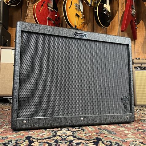 Fender Gb Hot Rod Deluxe George Benson Signature Channel Watt X Guitar Combo