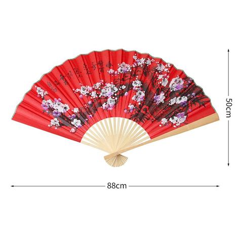 quat giay trang tri phong thuy ban