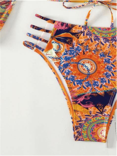 Bañador bikini cruzado con estampado