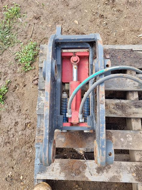 *SOLD* - Double Locking Quick Hitch - DRM Equipment