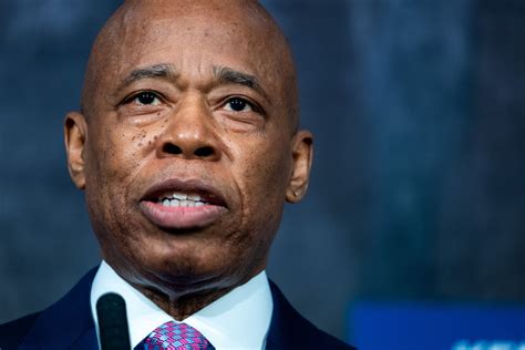 This article explains what the salary New York mayor actually covers 3