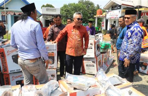 Serahkan Bantuan Sarpras Perikanan Budiman Manfaatkan Dan Pelihara