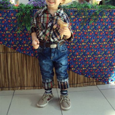 Menino De Festa Junina - Ideias de look festa junina menino: 7 looks que seu filho vai amar!