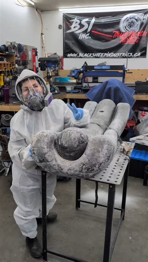 Kyle Williams / Youtuber | Building a ride on glizzy with