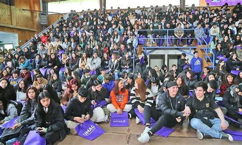 Universidad de Magallanes dio la bienvenida a más de 400 mechones