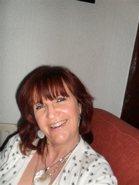 8LadyDee58 51 From Newcastle Upon Tyne Is A Local Granny Looking For Casual Sex Dirty Granny