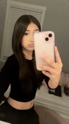 Esli Ideas In Latina Aesthetic Pretty People Pretty Latinas