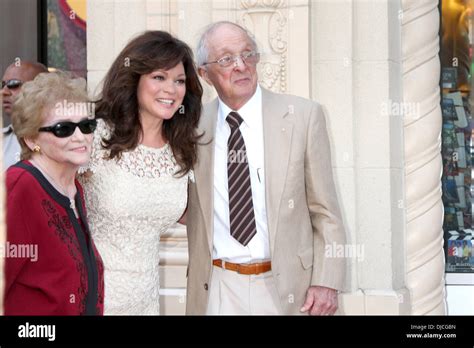 Valerie bertinelli and family hi-res stock photography and images - Alamy