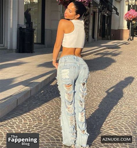 Natasha Graziano Stuns In Nude Collection At Exclusive La Event Aznude