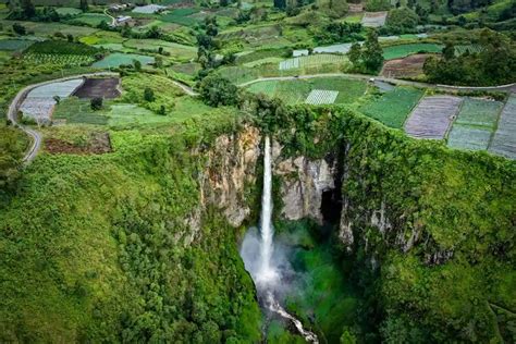 5 Air Terjun Tertinggi Di Sumatera Sudah Pernah Ke Sana