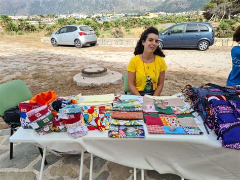 Tutti Insieme Ad Ali C A Torre Alba Sostenendo Un Sorriso Per Ogni