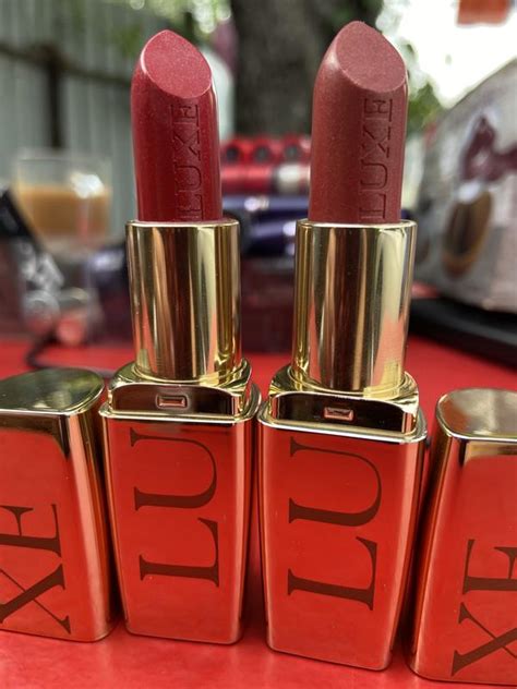 Помада luxe от avon/эйвон — цена 140 грн в каталоге Помада для губ ...