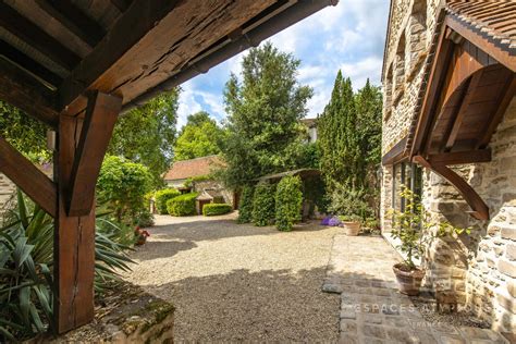 Vente Corps de ferme style campagne chic son jardin bucolique à