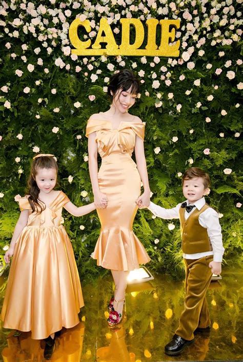 hot mom đình đám dù đẻ nhiều con vẫn son trẻ quyến rũ vợ đại gia kim cương cũng lọt danh sách này