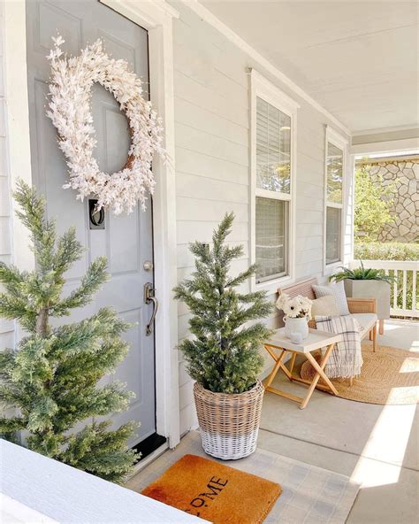 30 Cozy And Rustic Front Porch Decor Ideas For This Fall