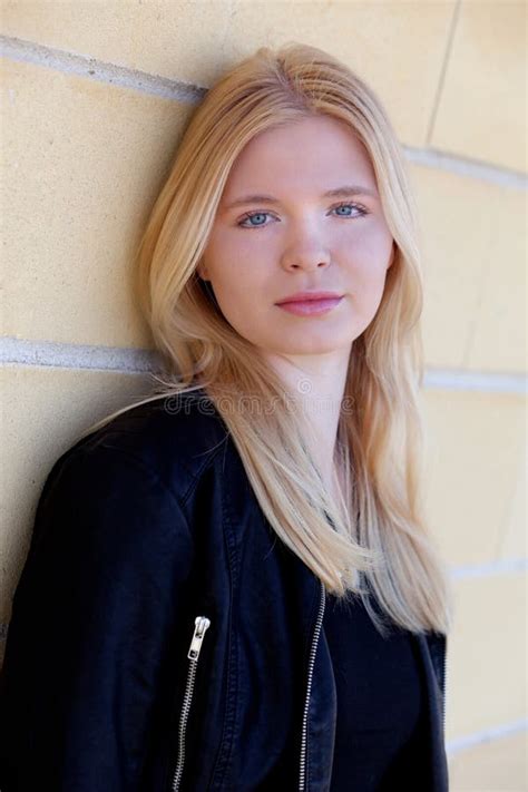 Pretty Blonde Single Woman Portrait Outdoors Stock Image Image Of Look Female 69467995