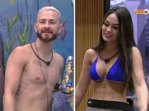 8 Hot Sexy Larissa Santos Bikini Pics