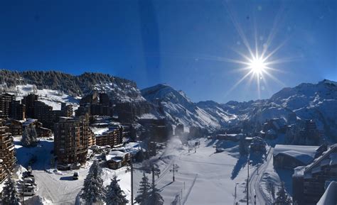 Skiing in Avoriaz from the Super Morzine Lifts: A Skier’s Guide to