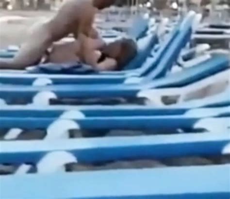Signora Matura Si Fa Scopare In Spiaggia Humiliation Porn Xhamster
