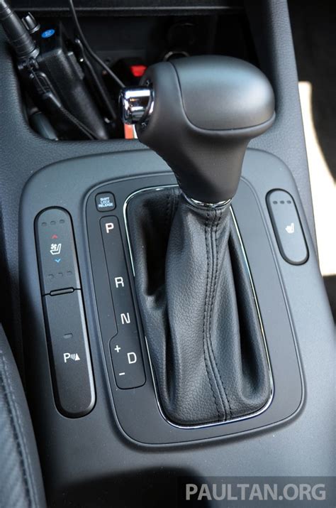 Cerato Koup Review 8 Paul Tans Automotive News