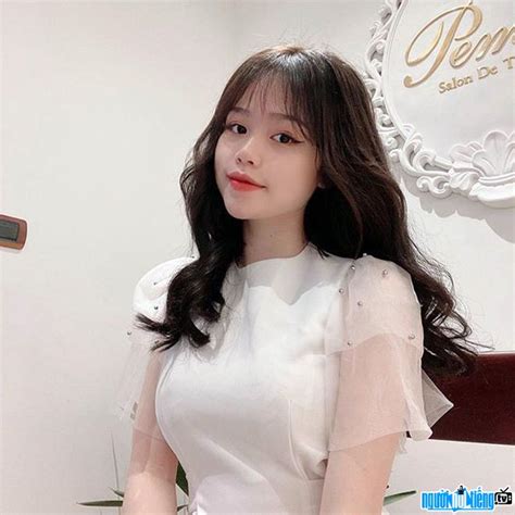 Hot girl Huỳnh Anh