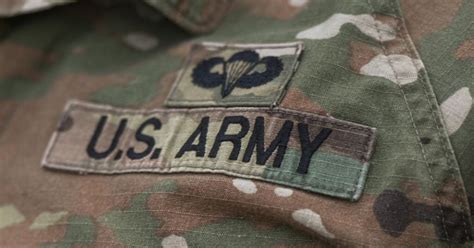 Un Colonnello Veterano Del Vietnam Confessa Nel Necrologio Sono Gay