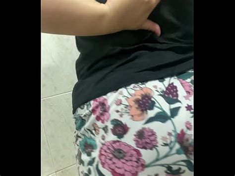 LATINA Gordibuena Provocando En La Ducha Con Su Gran CULO Y Grandes TETAS Jabonosas XVIDEOS