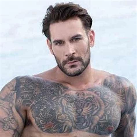 Bruno Max Is Moving A House When Sexy Papi Kocic Comes To Pick Up The Boxes Makes Him Horny