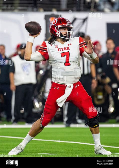 Allegiant Stadium 02nd Dec 2022 Nv U S A Utah Utes Quarterback Cameron Rising 7 Looks For